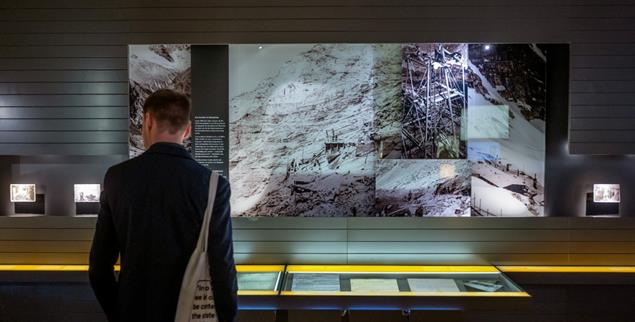 Ehemaliges GAU-Forum in Weimar: Wo einst der Verantwortliche für die Verschleppung der Zwangsarbeiter seinen Sitz haben sollte, hat nun das »Museum Zwangsarbeit im Nationalsozialismus« eröffnet. (Foto: Thomas Müller)