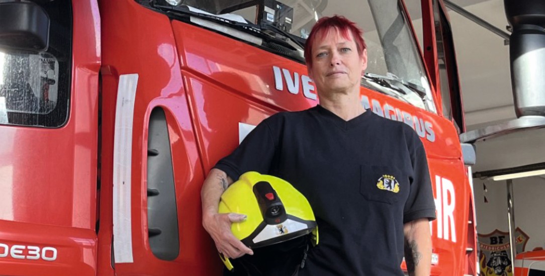 Wünscht sich mehr Frauen in der Männerdomäne: Feuerwehrfrau Tina Witte (Foto: Gaby Herzog)