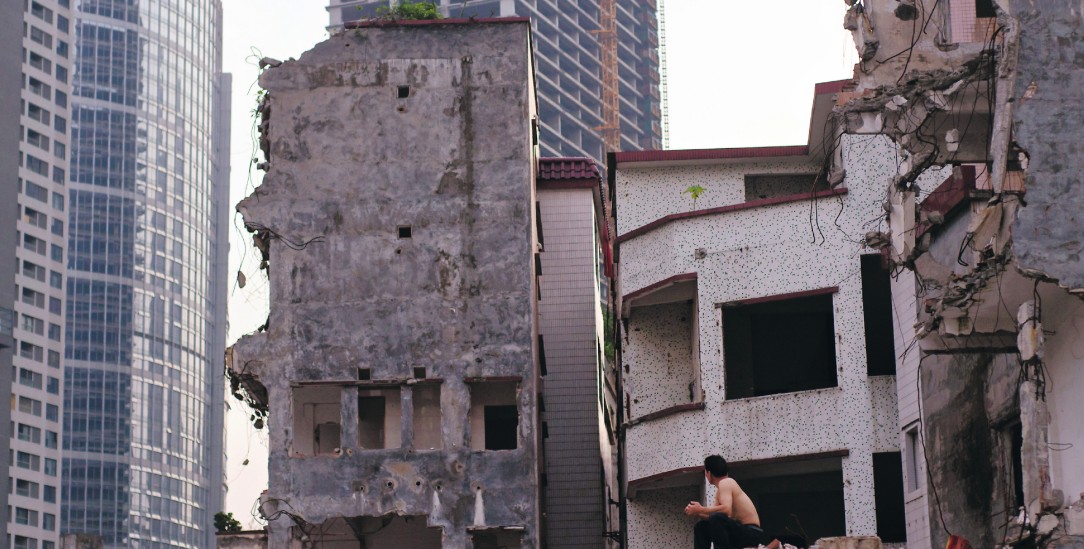 Bauruine in Guangzhou: Das Wirtschaftswunderland bröckelt erkennbar. (Foto: Alamy Stock Photo / Pawel Bienkowski)