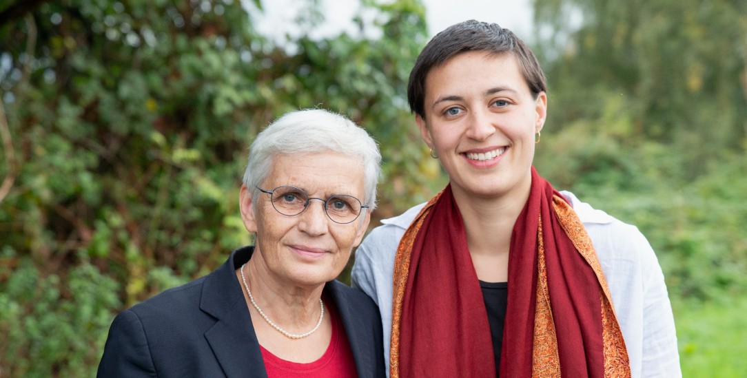 Zwei Friedensaktivistinnen, die Konflikte lieben: Warum, das erzählen Ute Finckh-Krämer (links) und Yasmina Steck im Gespräch. (Foto: Yvonne Schwehm Ypspunkt.de)