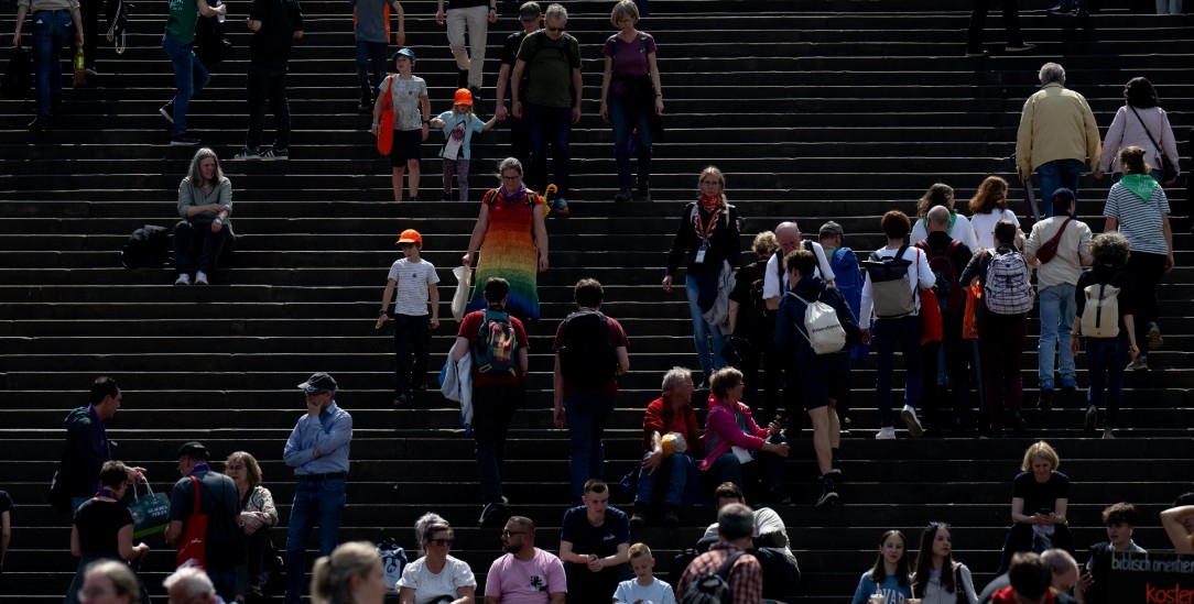 Einer der zentralen Treffpunkte des Katholikentags: Die Erfurter Domstufen (Foto: picture alliance/dpa/Hendrik Schmidt)