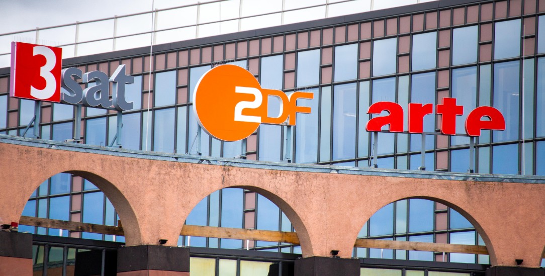 Im Sendezentrum in Mainz könnte das 3sat-Logo bald verschwinden. (Foto: PA/CHROMORANGE/Udo Herrmann)