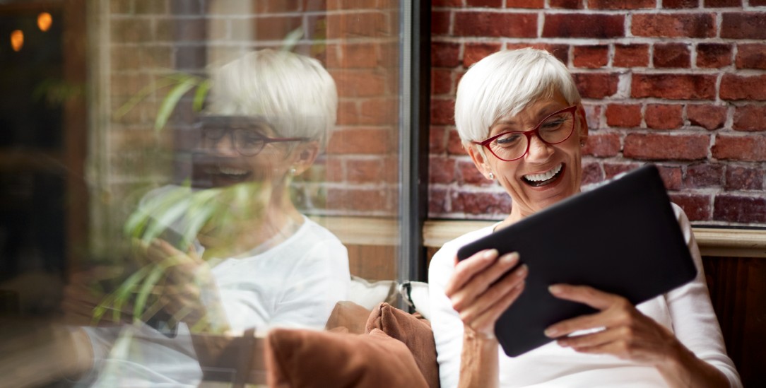 Auch für Ältere interessant: Per Online-Dating kann man Menschen kennenlernen, die man sonst nie treffen würde. Vielleicht ist der Herzensmensch dabei. (Foto: istockphoto/Extreme Media)